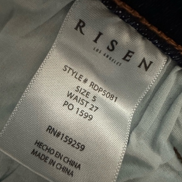 NWT Risen Straight Leg Jeans size 5 - Picture 9 of 11